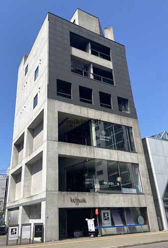 中央区南のアルファ裏参道ビル 外観1