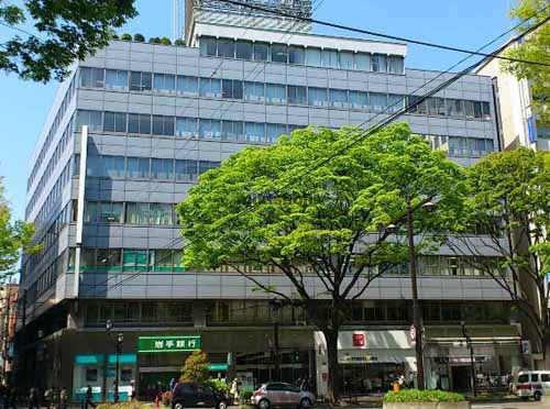 中央の仙都会舘ビル 外観1