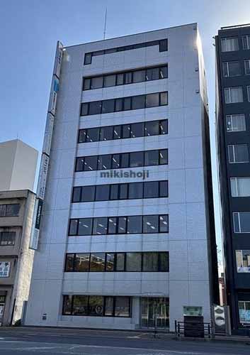 古川・長島のパークフロント青い森ビル 外観1