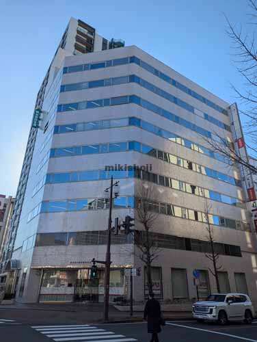 中通の秋銀・明治安田ビル 外観1