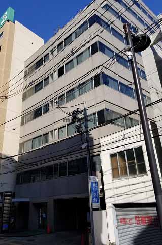 中央の仙台マルセンビル 外観1