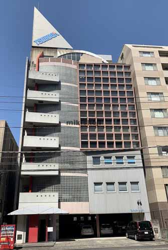 新横浜の新横浜ツルガビル 外観1