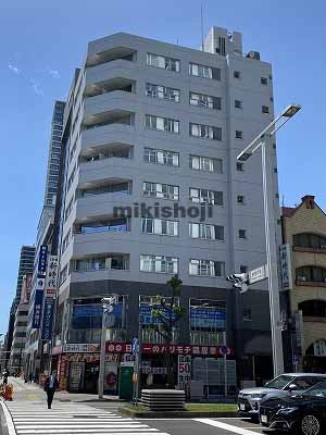 カーニープレイス名古屋伏見 外観