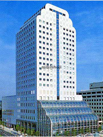 豊中市の千里ライフサイエンスセンタービル 外観1