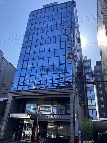 下京区のトラスコクリスタルビル 外観1