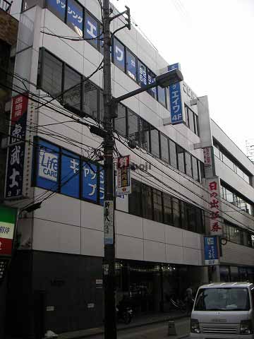 八尾市のたばこビル 外観1