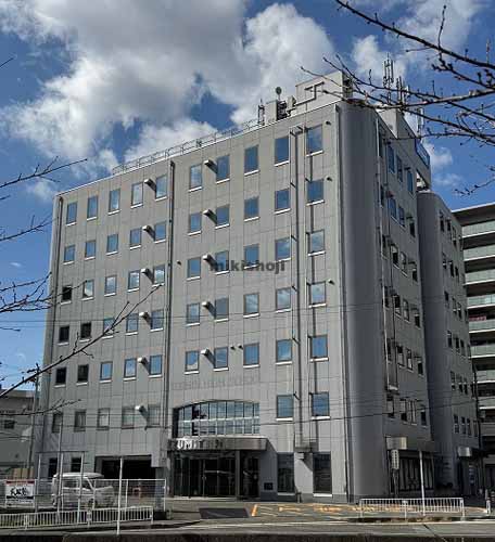 奈良市の泉谷ビル 外観1