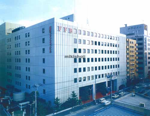 博多駅前・中央街の福岡ファッションビル 外観1