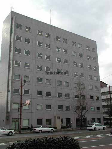 熊本市のベストアメニティ熊本九品寺ビル 外観1