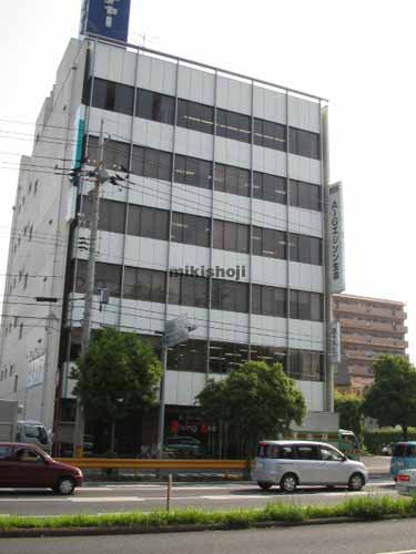 周南市の代々木公園前ビル 外観1