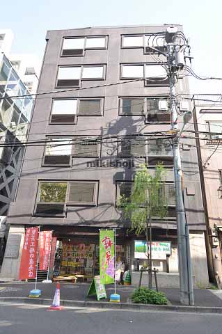 新橋の新橋安達ビル 外観1