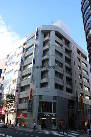 新宿伍名館 外観