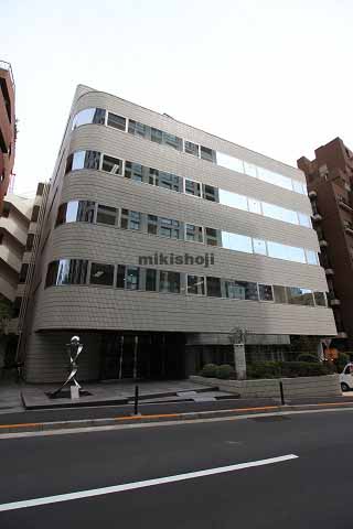 二番町・三番町・六番町の泉館三番町ビル 外観1