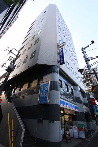 新小川町・山吹町の入交ビル 外観1