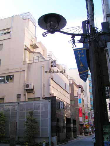 楽ビル 外観