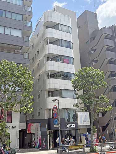 神宮前のカワムラビル 外観1