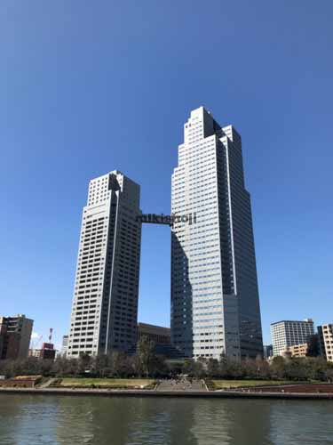 湊・明石町の聖路加タワー 外観1