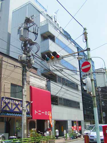 入船・新富の新富３Ｔビル 外観1