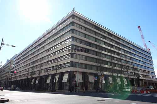 丸の内・大手町の新東京ビル 外観1