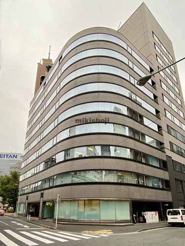 東貨ビル 外観