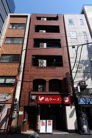 神田錦町・一ツ橋のウキガイビル 外観1