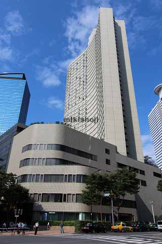 新宿国際ビル（本館） 外観