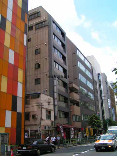 西新橋の越後屋ビル 外観1
