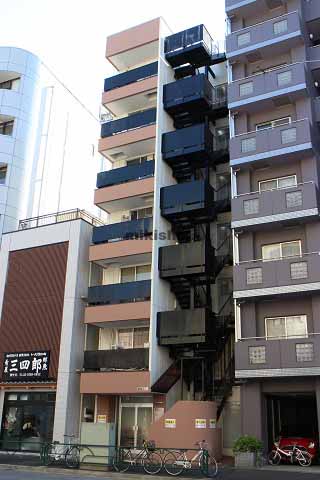 箪笥町・矢来町の榎町ビル 外観1
