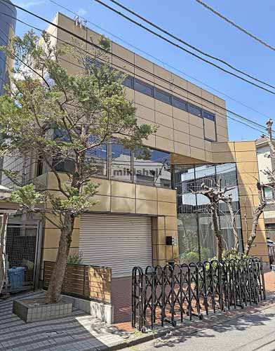 神宮前のレインボービル 外観1