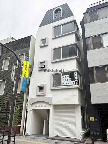 荒木町・四谷三栄町の三上ビル 外観1