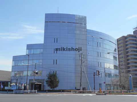 多摩市のソフィアサークビル 外観1