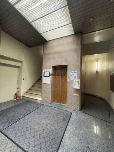 中央区南の愛生舘ビル エレベーターホール1