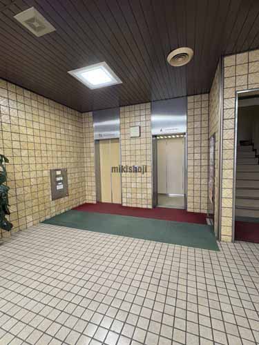 中央区南の新永ビル エレベーターホール2