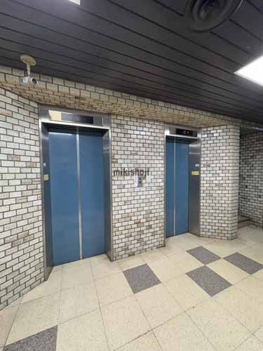 中央区北のサンビル エレベーターホール1