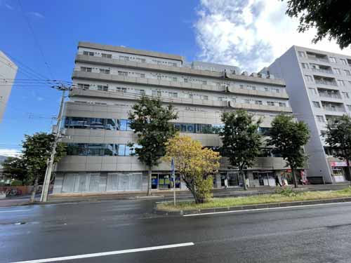 豊平区の平岸グランドビル本館 外観2