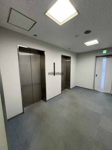 中央区北のマルイト北４条ビル エレベーターホール2