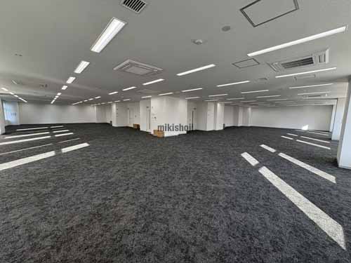 エナスクエア大通ビル 貸室内1