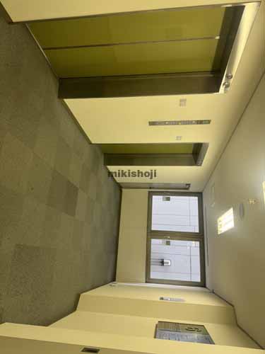 中央の三井住友銀行仙台ビル エレベーターホール1