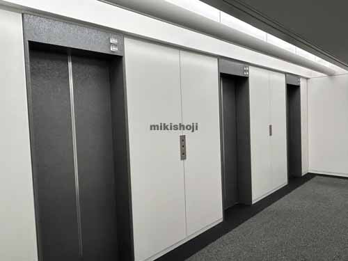 中央の大和証券仙台ビル エレベーターホール1