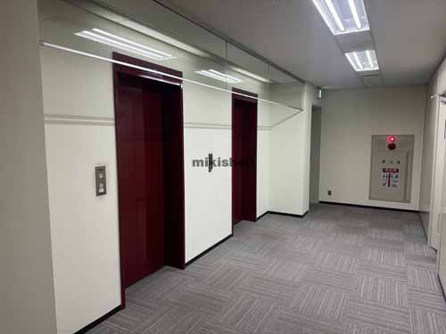 仙建ビル エレベーターホール1