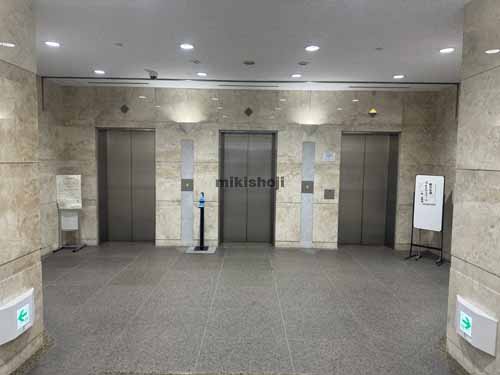 一番町の朝日生命仙台一番町ビル エレベーターホール5