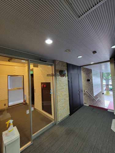 勾当台本町ビル エントランス2