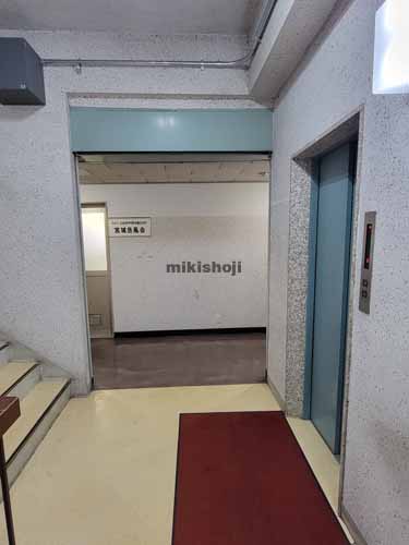やまふくビル エレベーターホール1