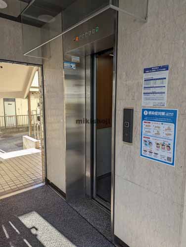 宮城野区他の松栄宮城野ビル エレベーターホール2