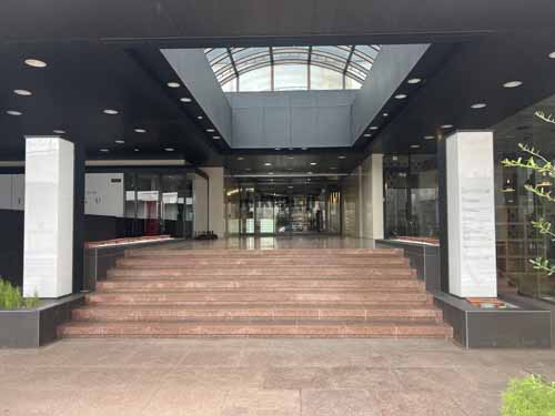 香澄町・十日町の山形十日町ビル エントランス2