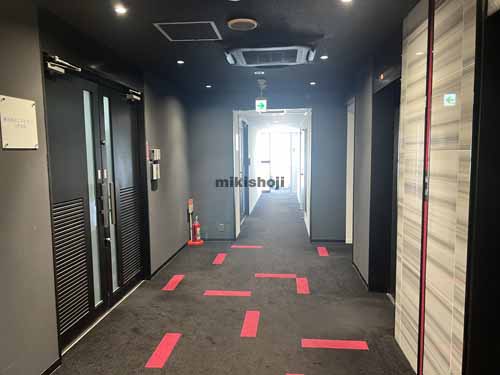 香澄町・十日町の山形十日町ビル エレベーターホール1