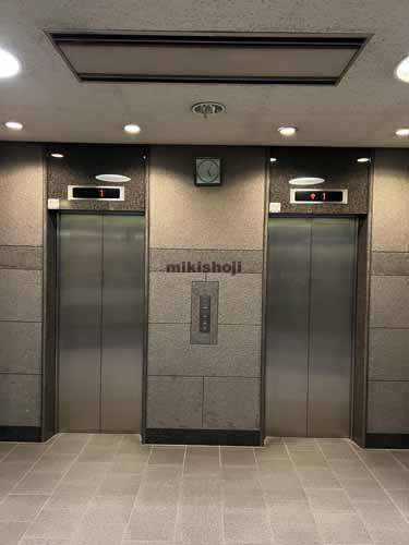国分町・大町・立町の大町カープビル エレベーターホール1