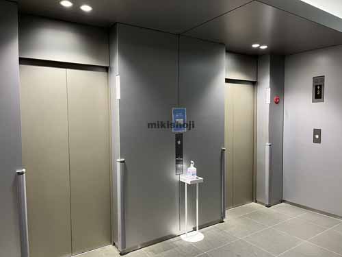上杉のイースタンビル エレベーターホール2