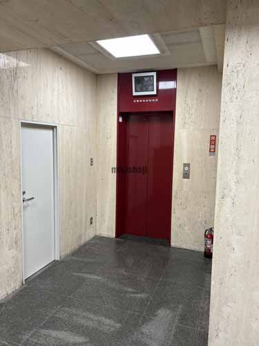 関内の志村ビル エレベーターホール1