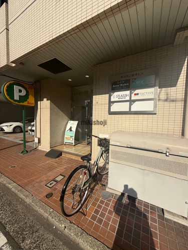 横浜西口藤澤ビル エントランス1